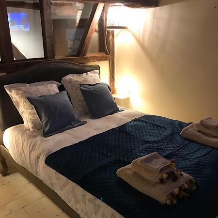 Cosy Studio Place Sainte Catherine Онфлёр Экстерьер фото
