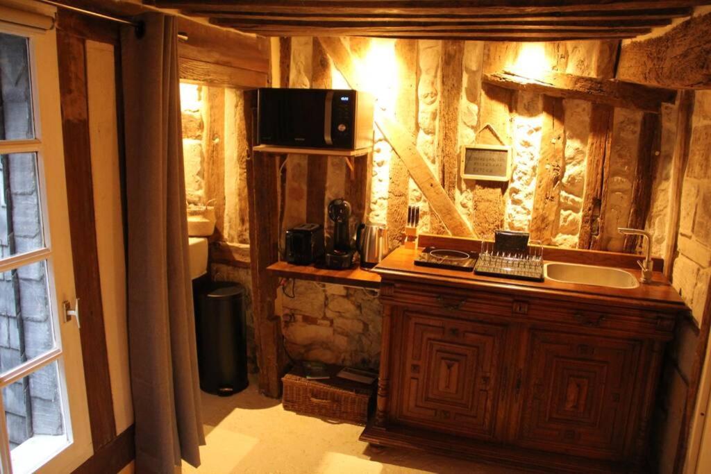 Cosy Studio Place Sainte Catherine Онфлёр Экстерьер фото