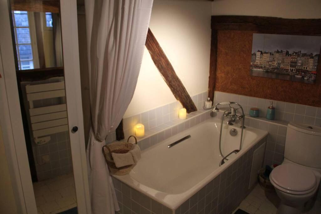 Cosy Studio Place Sainte Catherine Онфлёр Экстерьер фото