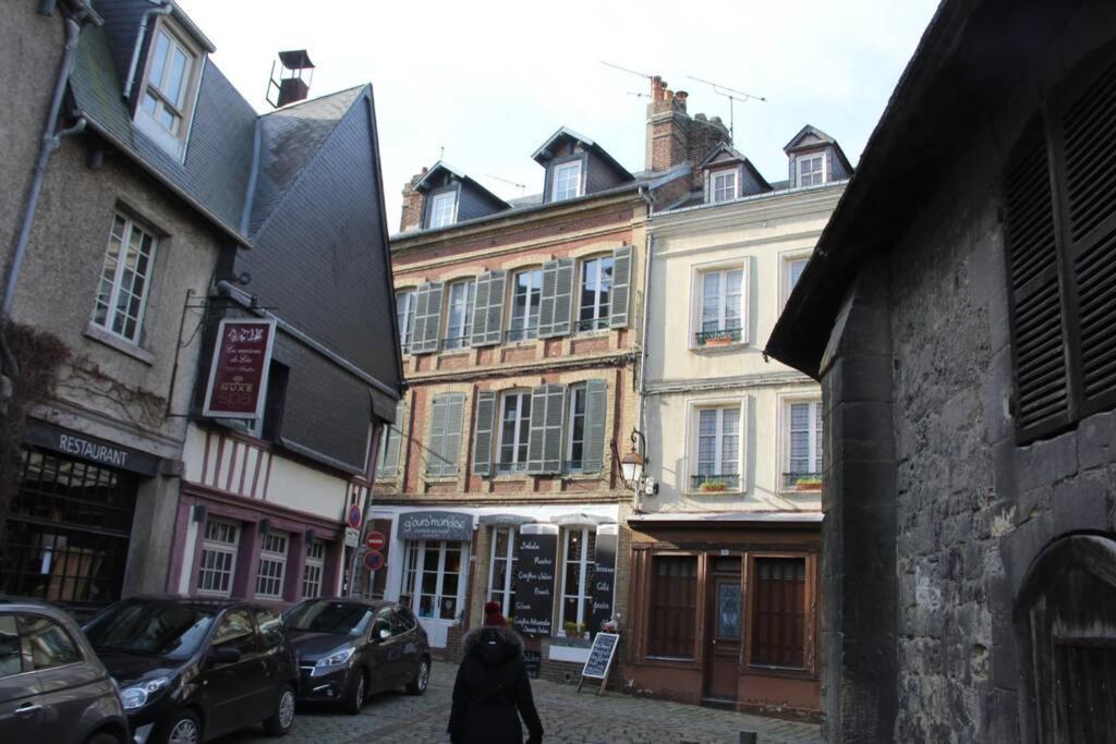 Cosy Studio Place Sainte Catherine Онфлёр Экстерьер фото