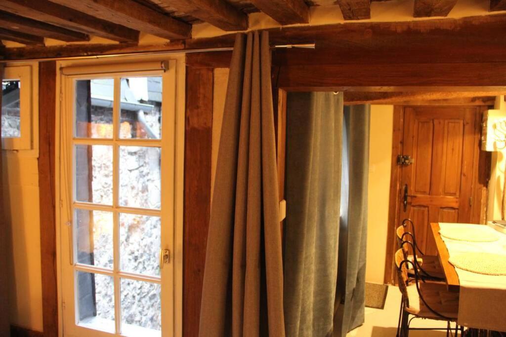 Cosy Studio Place Sainte Catherine Онфлёр Экстерьер фото